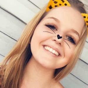 Meet your Posher, Shayna